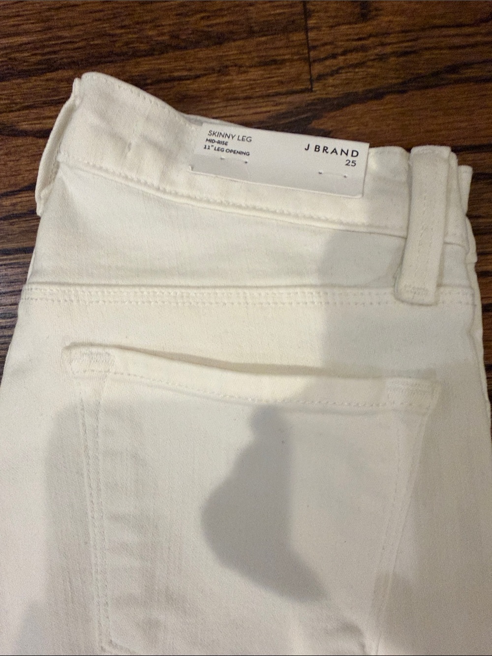 NWT J Brand White Skinny Leg Mid Rise Jeans